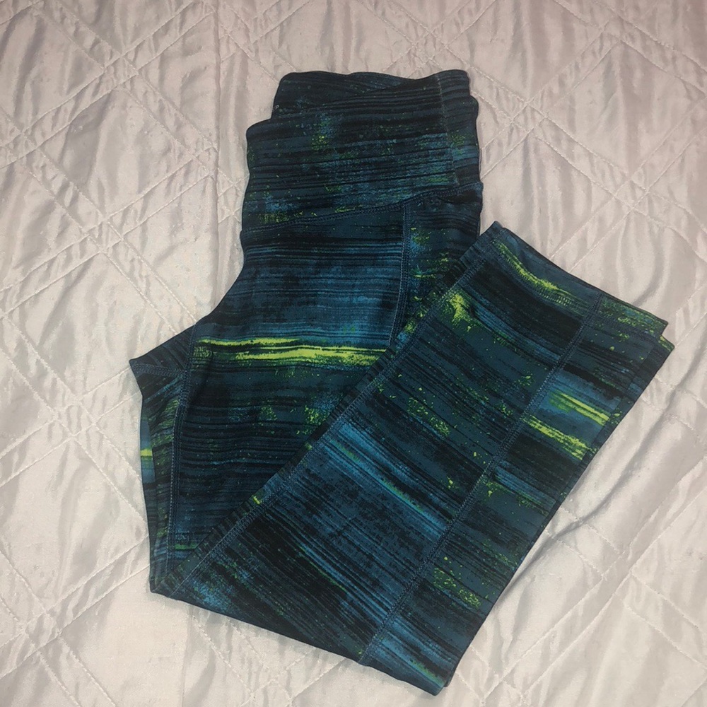 Old Navy Active Capri Leggings